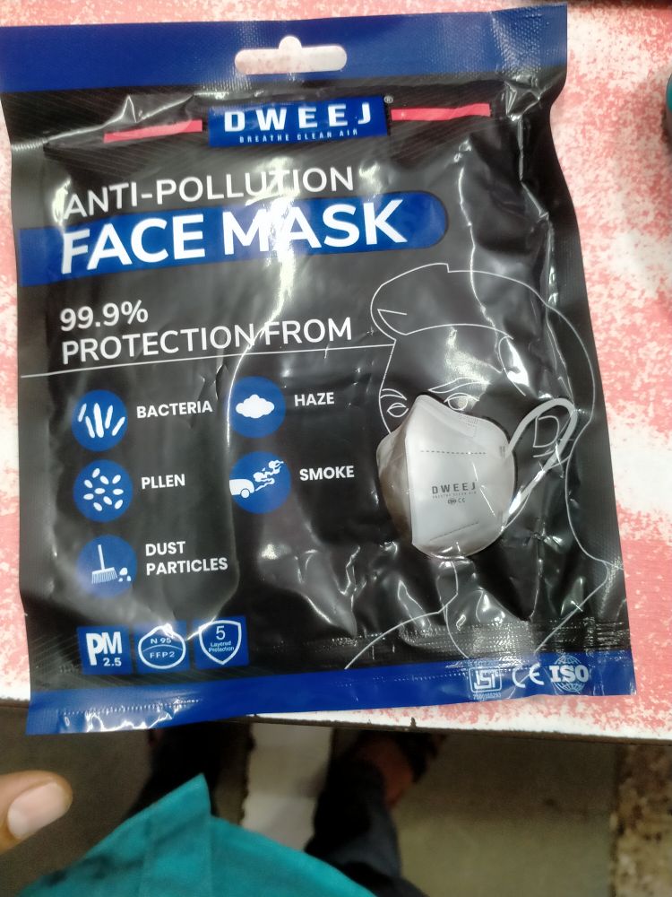 Dweej Anti-Pollution Face Mask (White)